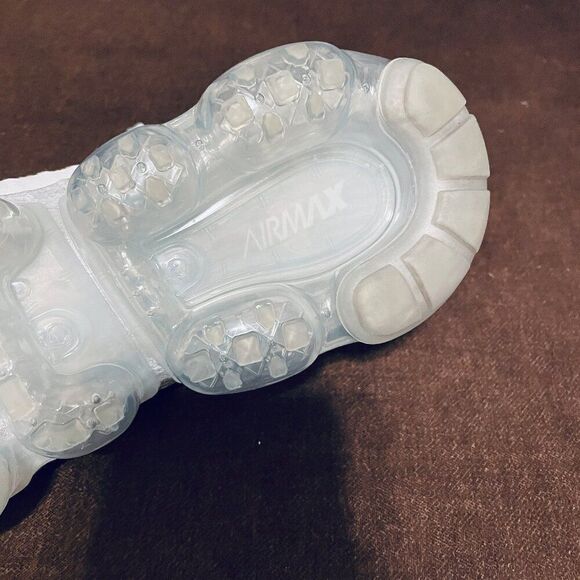 NIKE Flyknit Vapormax 2 Pure Platinum White Wolf womens 7 US 38 EUR Mint - Picture 13 of 15